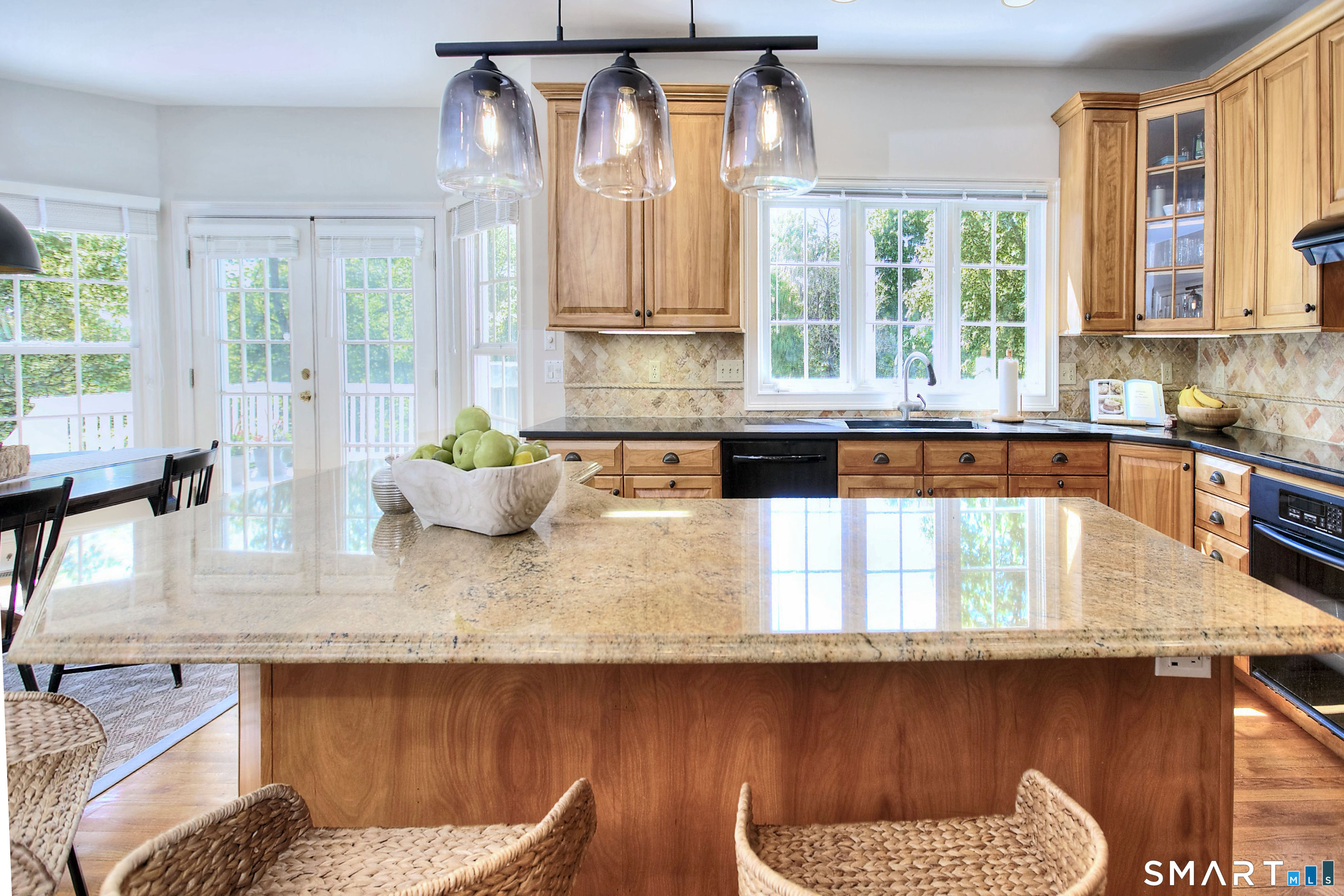 118 Nursery Road Ridgefield, CT 06877 - Photo 7 of 40