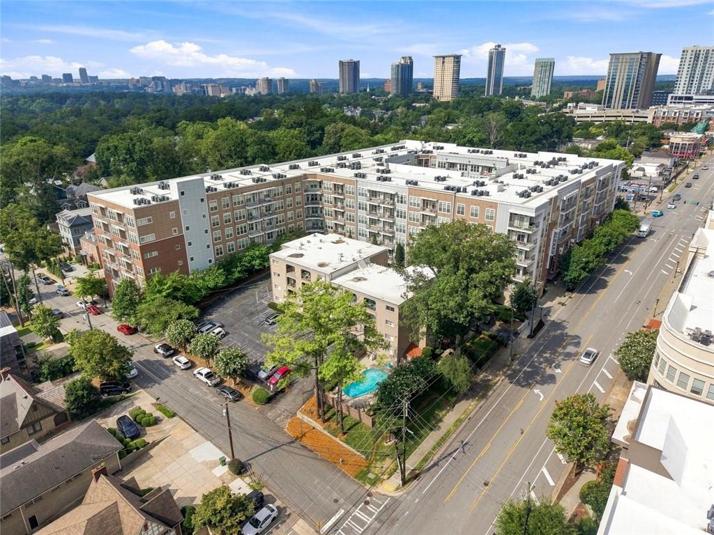 395 Pharr Road Northeast, Unit 208 Atlanta, GA 30305 - Photo 27 of 32 Gallery Image 27
