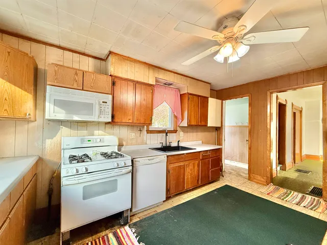 $149,900 | 756 Highland Avenue, Beloit, WI 53511