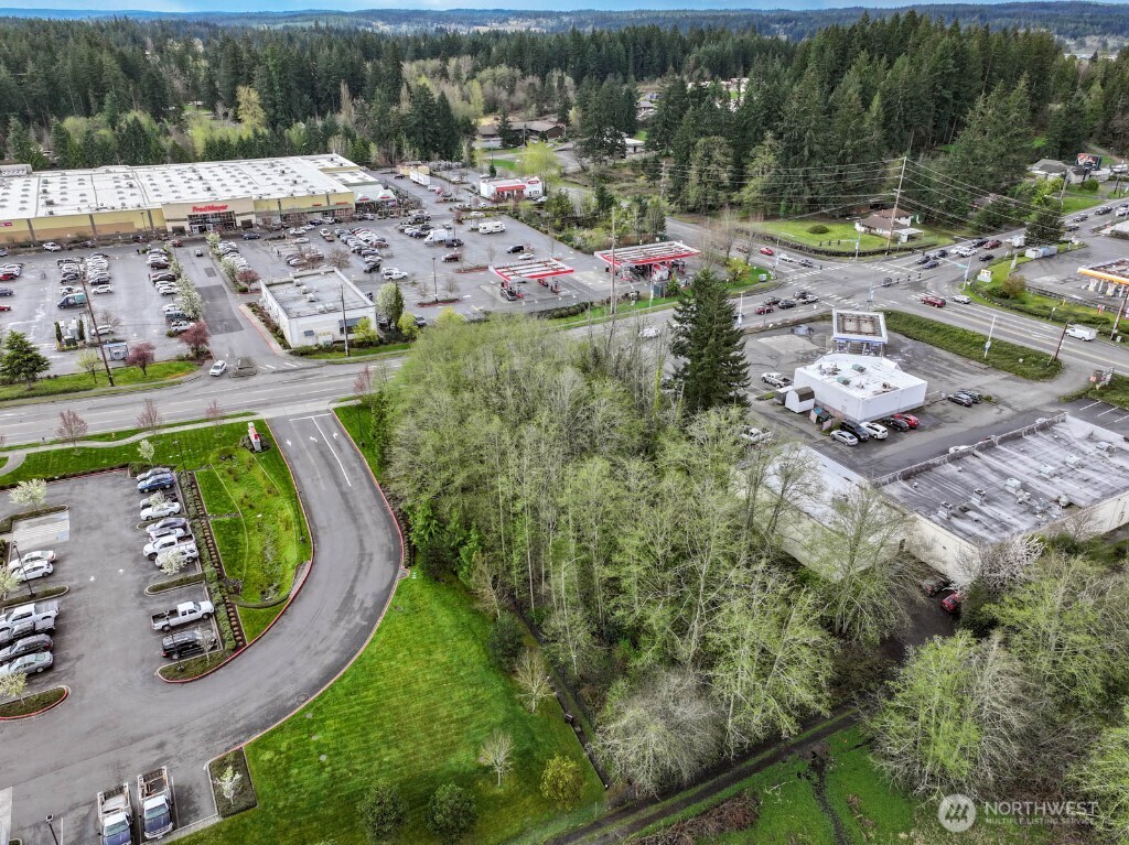 000 Southeast Sedgwick Road Port Orchard, WA 98366 - Photo 6 of 12 Gallery Image 6