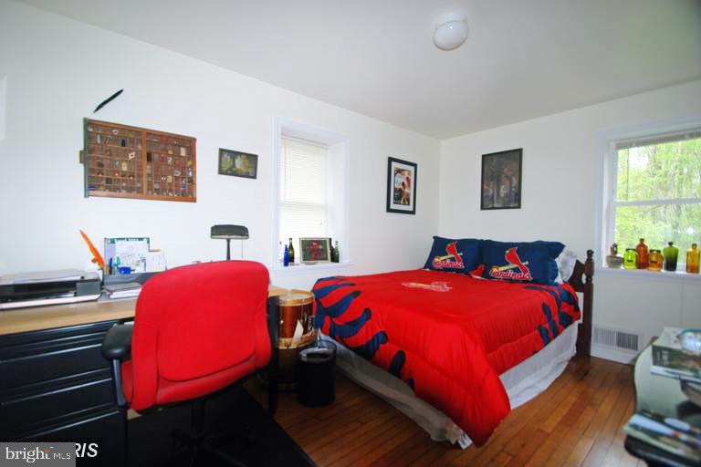 150 Marley Road Elkton, MD 21921 - Photo 5 of 7 Cozy bedroom with vibrant decor.