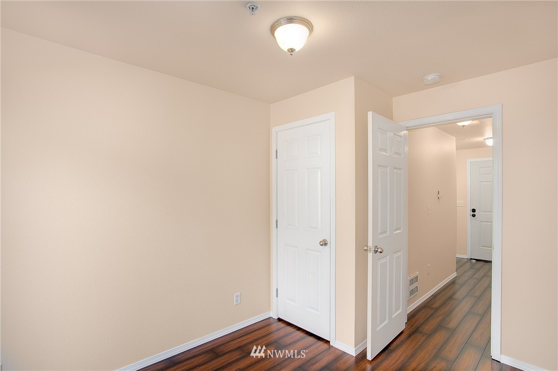 2418 Southwest Holden Street, Unit B Seattle, WA 98106 - Photo 13 of 15