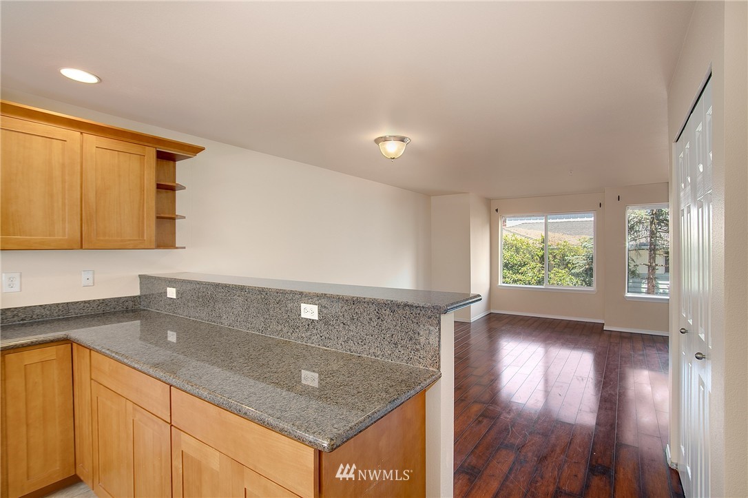 2418 Southwest Holden Street, Unit B Seattle, WA 98106 - Photo 5 of 15