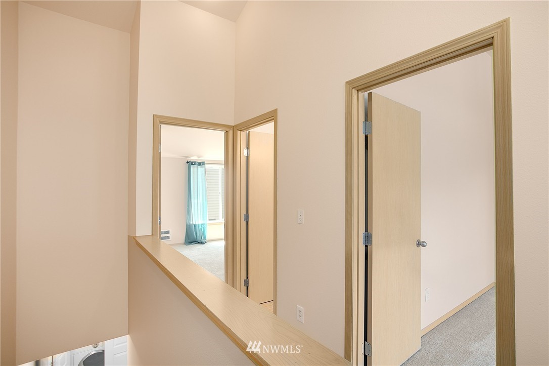 2418 Southwest Holden Street, Unit B Seattle, WA 98106 - Photo 7 of 15