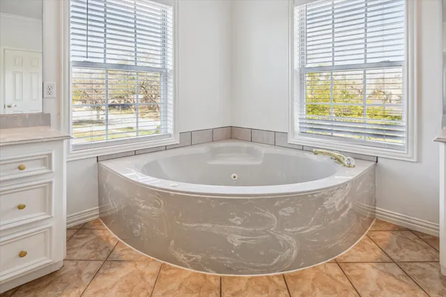 $975,000 | 4505 Mimosa Drive, Bellaire, TX 77401