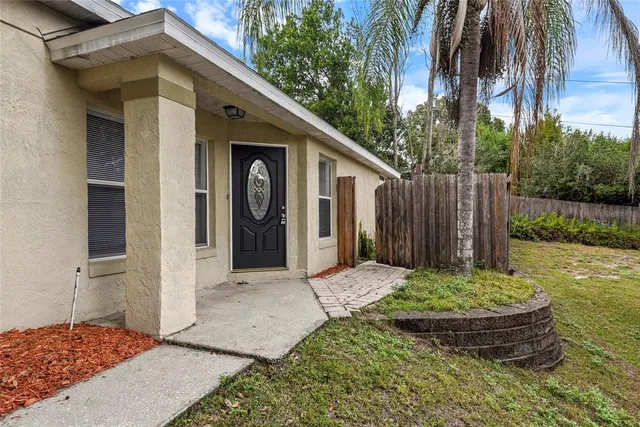 $2,000 | 333 Bay Street, Apopka, FL 32712