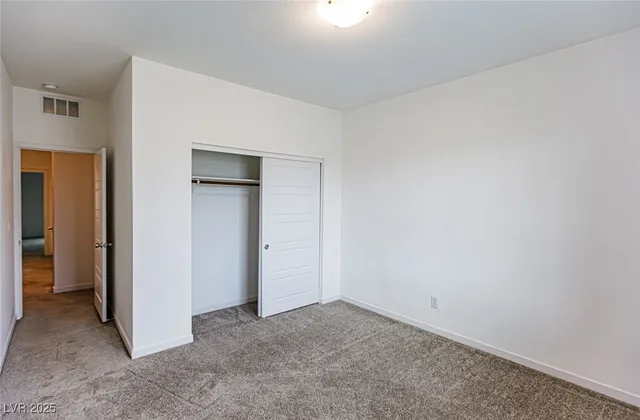 $1,800 | 5730 Sky Pointe Drive, Unit 171, Las Vegas, NV 89130