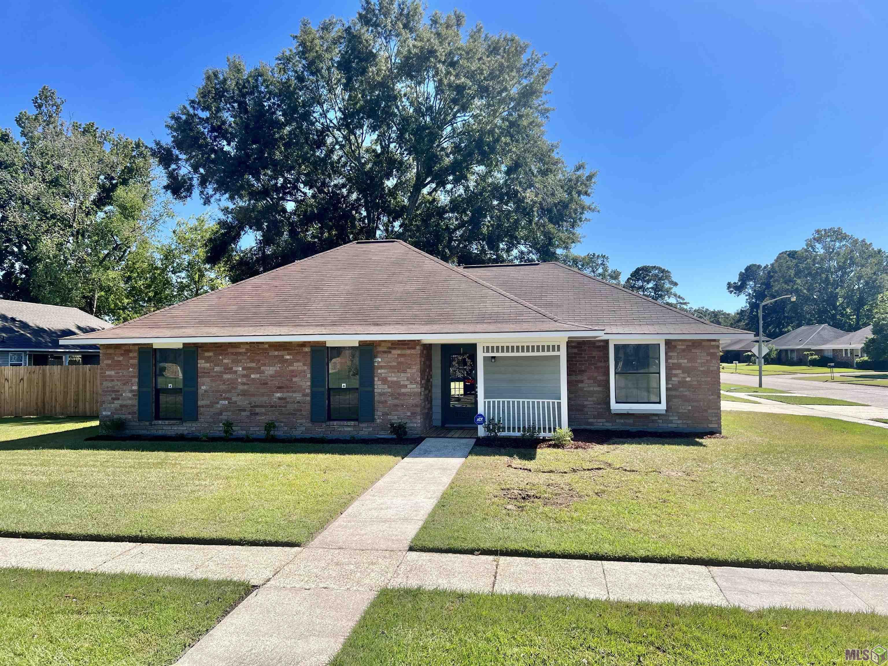 9722 East Swingalong Avenue Baton Rouge, LA 70814 - Photo 1 of 17