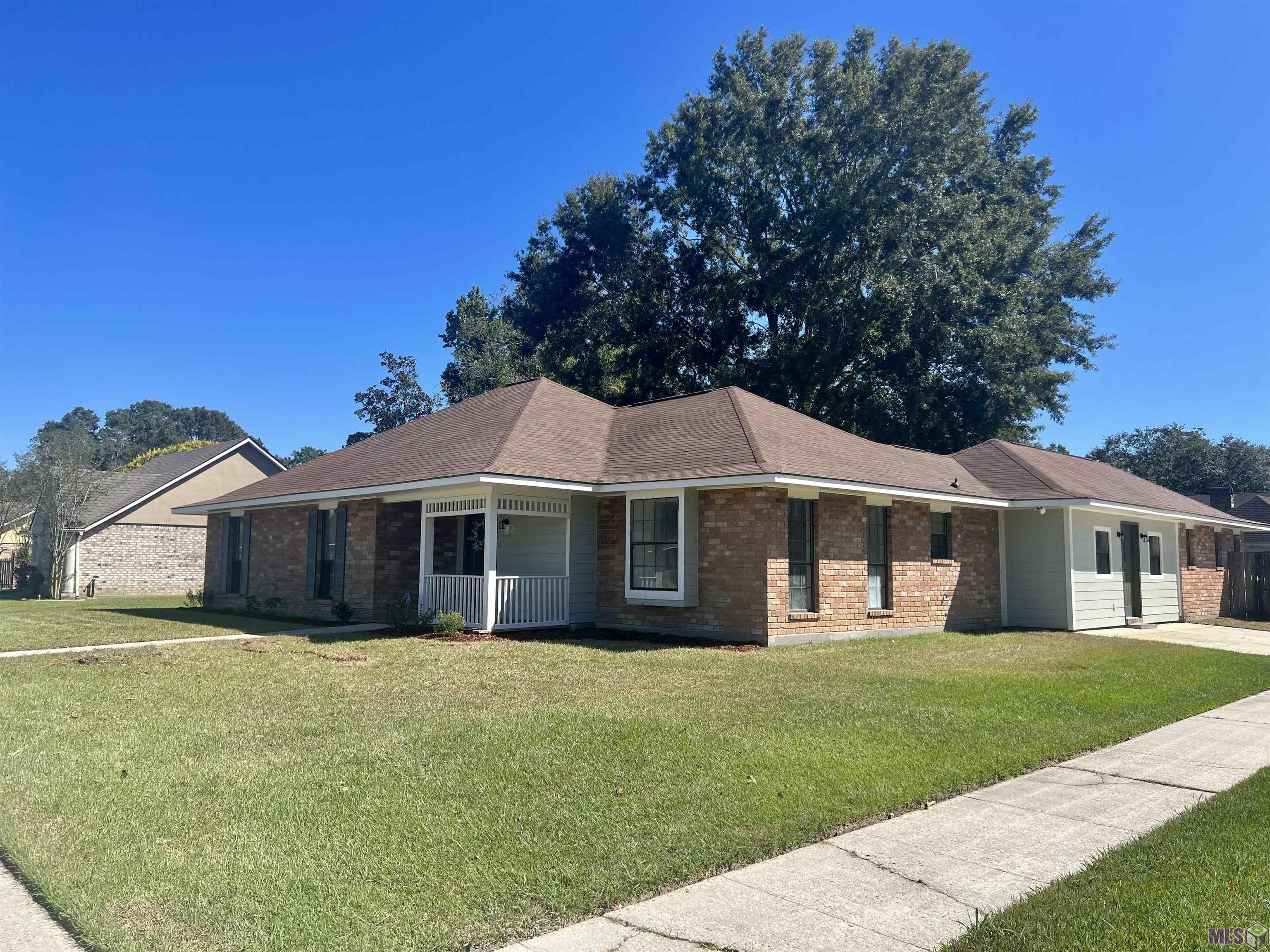 9722 East Swingalong Avenue Baton Rouge, LA 70814 - Photo 2 of 17