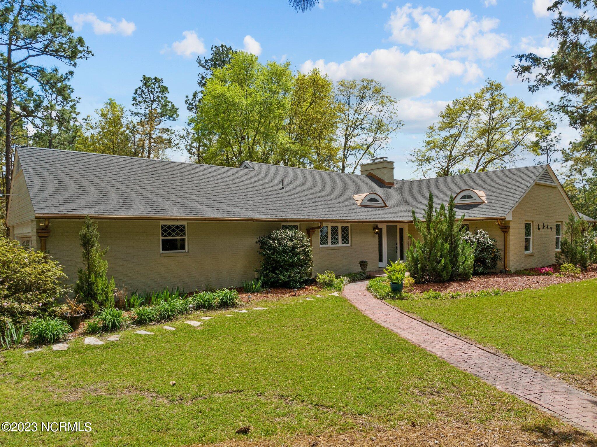 85 Shaw Road Southwest Pinehurst, NC 28374 - Photo 1 of 38 Penny Copper Cottage
