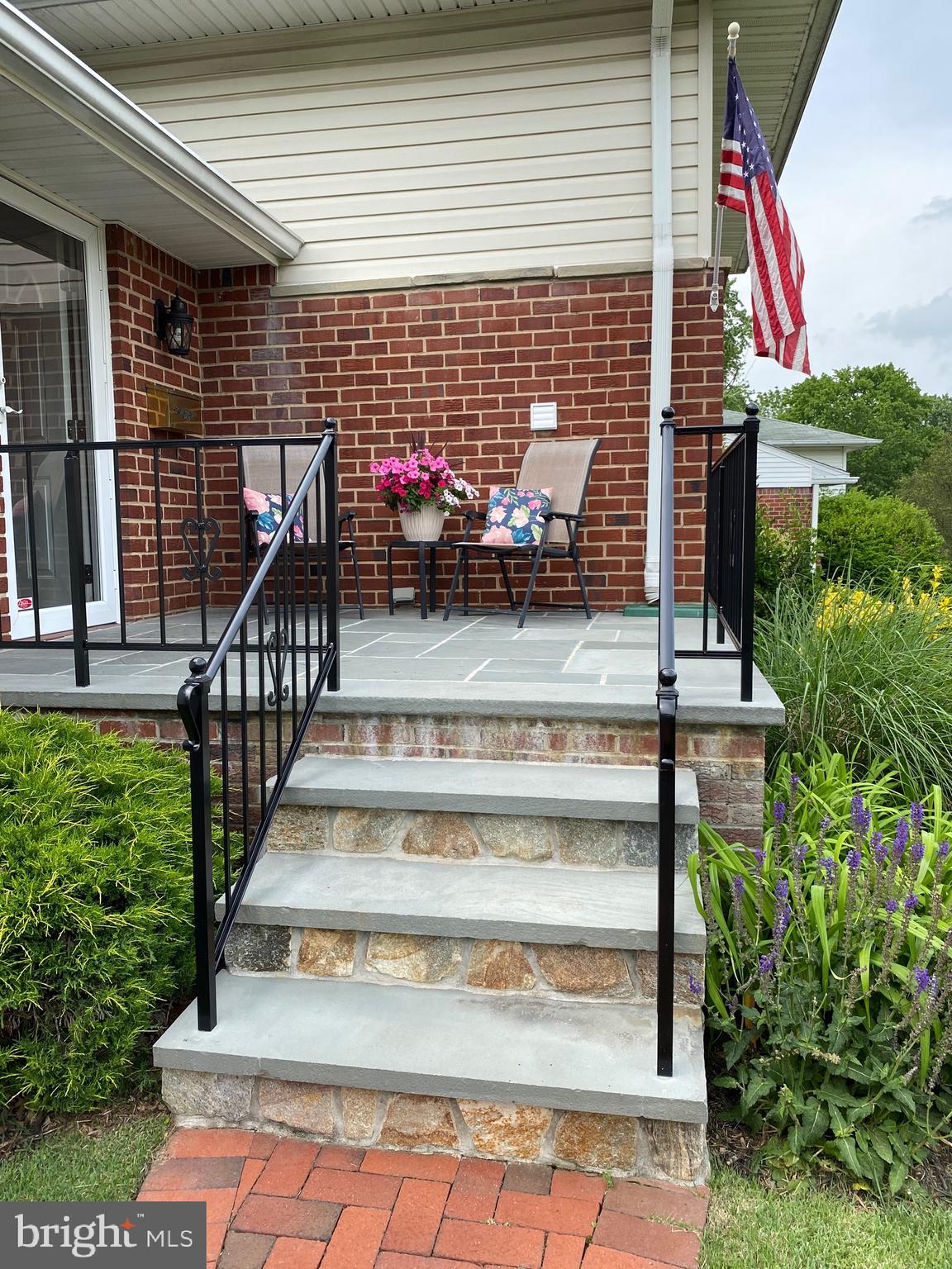 910 Shelley Road Baltimore, MD 21286 - Photo 3 of 33 Gallery Image 3