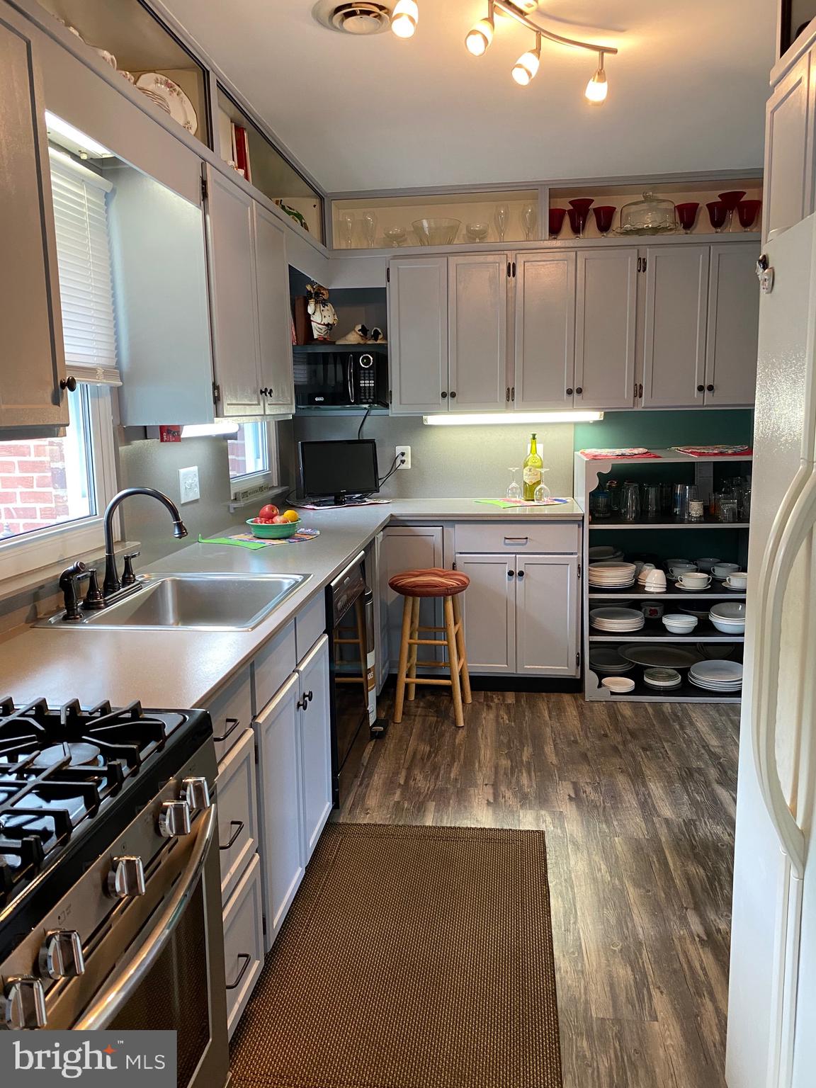 910 Shelley Road Baltimore, MD 21286 - Photo 8 of 33 Gallery Image 8