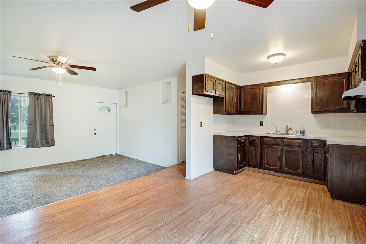 12391 North Genesee Road Clio, MI 48420 - Photo 9 of 23 31397889-8.JPG