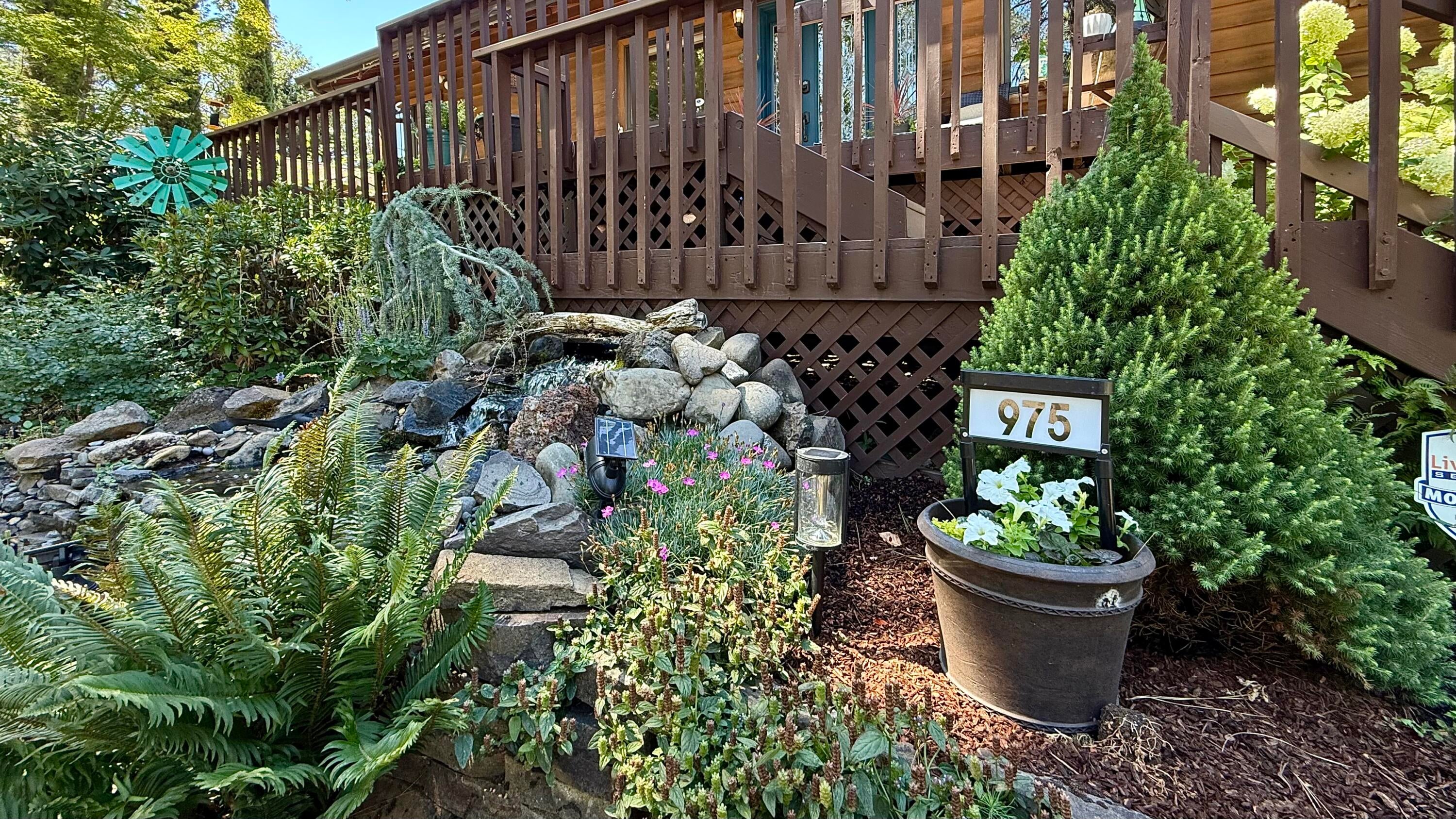 975 Old Ferry Road Shady Cove, OR 97539 - Photo 66 of 100 Beautiful landscaping