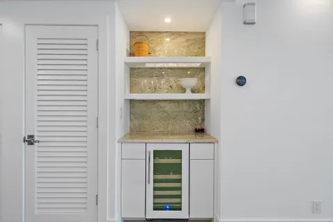 $2,450,000 | 2600 South Ocean Boulevard, Unit 102W, Palm Beach, FL 33480