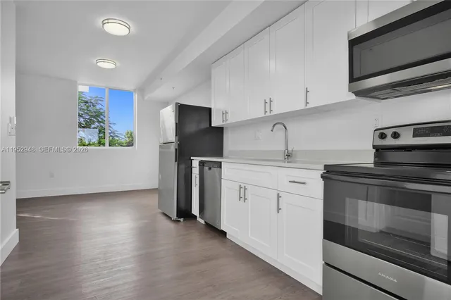 $1,550 | 1620 Northwest 18th Street, Unit 303, Miami, FL 33125