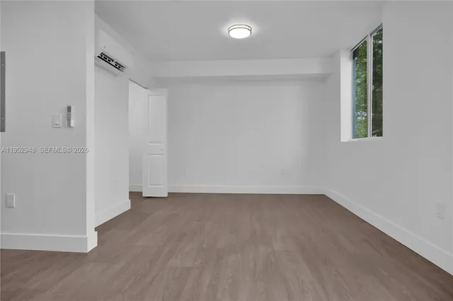 $1,550 | 1620 Northwest 18th Street, Unit 303, Miami, FL 33125