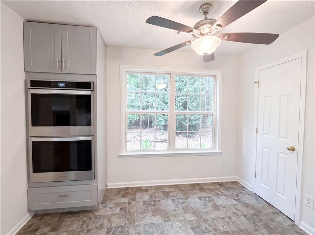 305 Cobb Court Hampton, GA 30228 - Photo 7 of 27