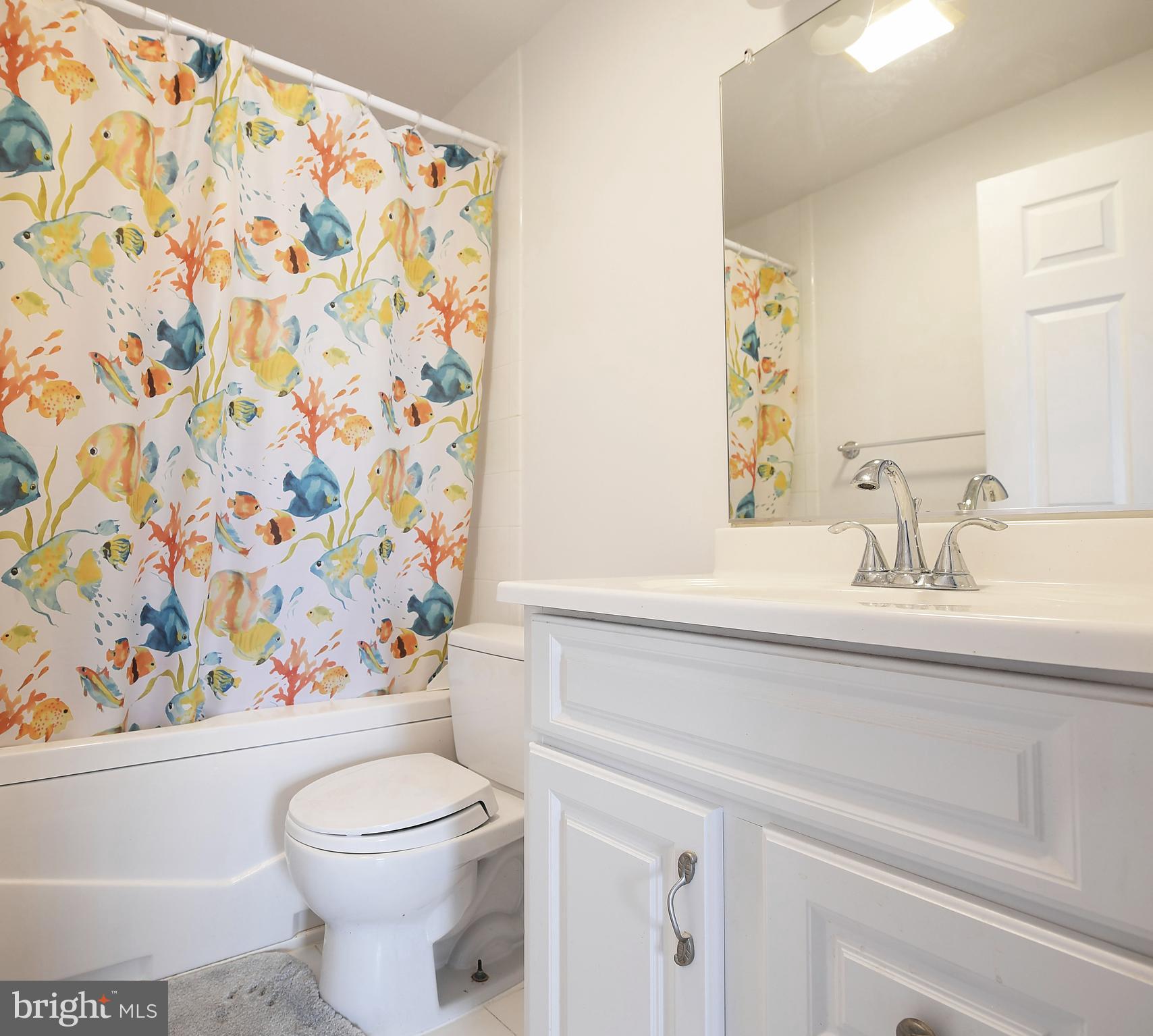9003 Moonstone Road Baltimore, MD 21236 - Photo 30 of 44 2nd floor hall bath