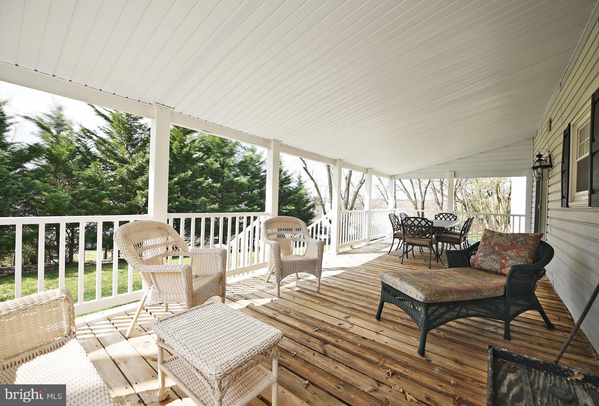 9003 Moonstone Road Baltimore, MD 21236 - Photo 6 of 44 Relax and enjoy in the shade!
