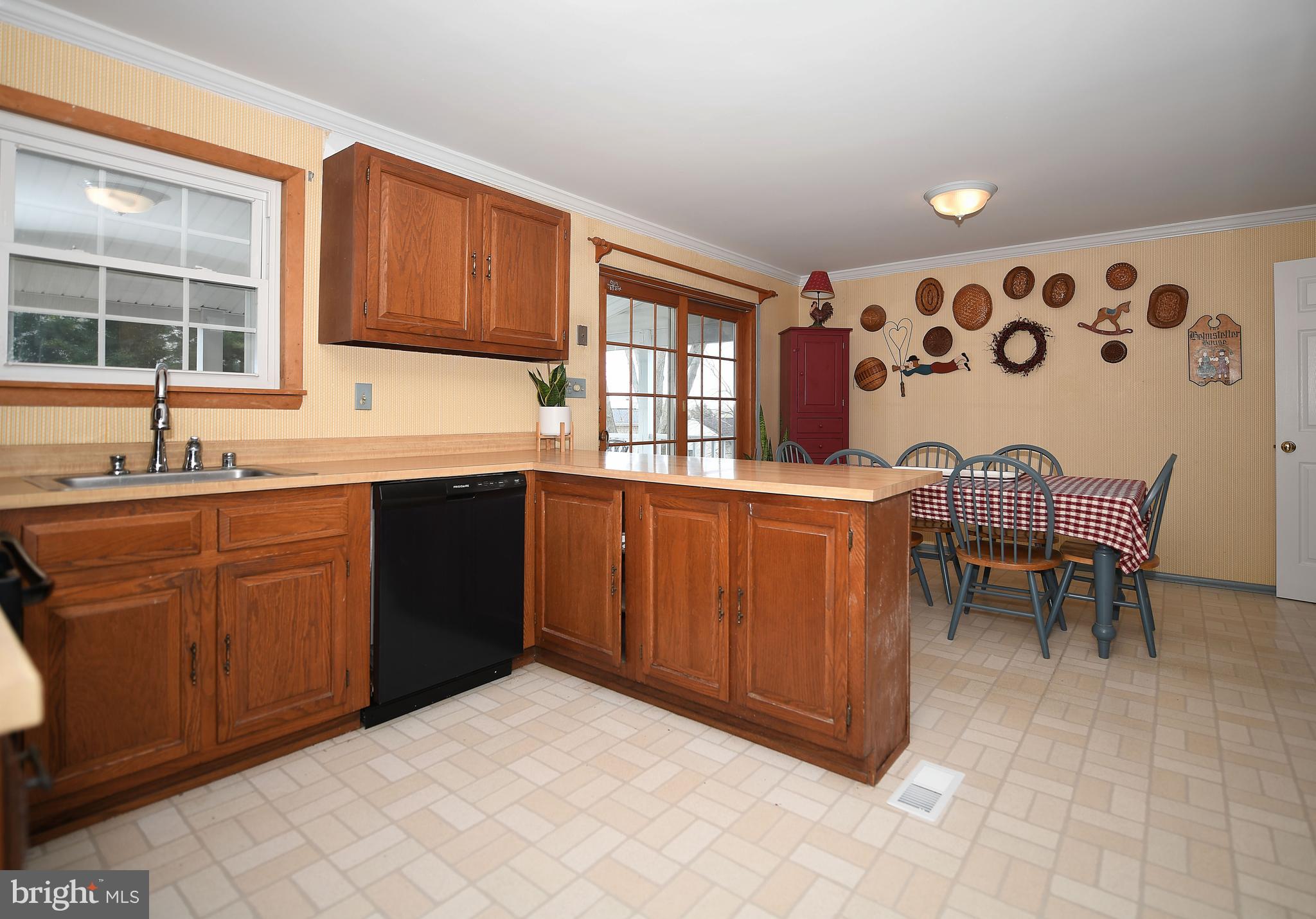 9003 Moonstone Road Baltimore, MD 21236 - Photo 10 of 44