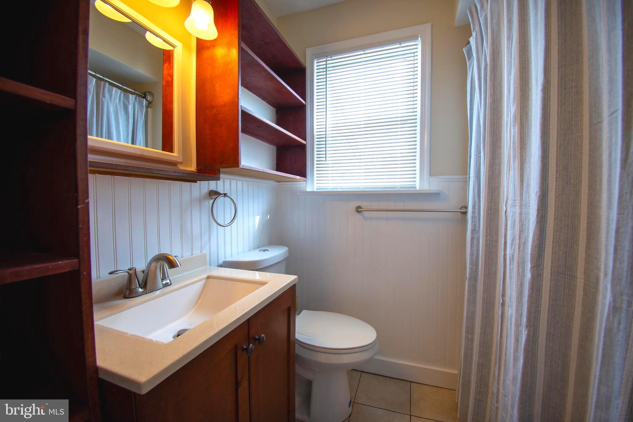 1523 Leslie Road Dundalk, MD 21222 - Photo 16 of 29 Full Bathroom