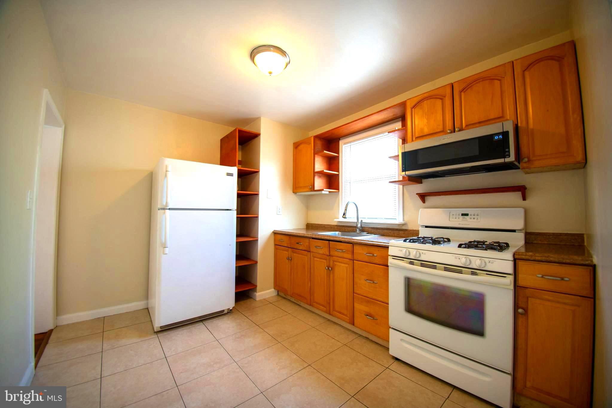 1523 Leslie Road Dundalk, MD 21222 - Photo 17 of 29 Open Kitchen