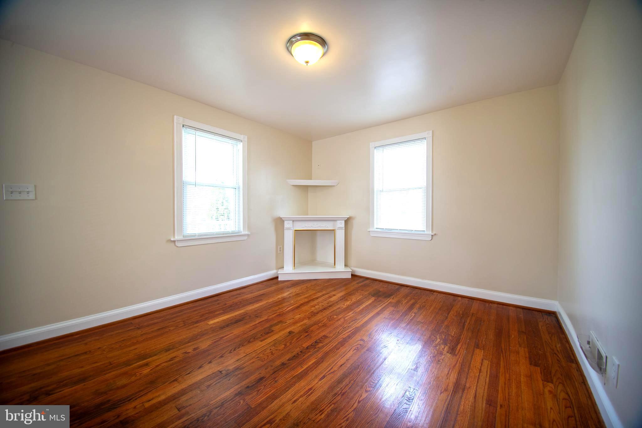 1523 Leslie Road Dundalk, MD 21222 - Photo 4 of 29 Gleaming wood floors in living room