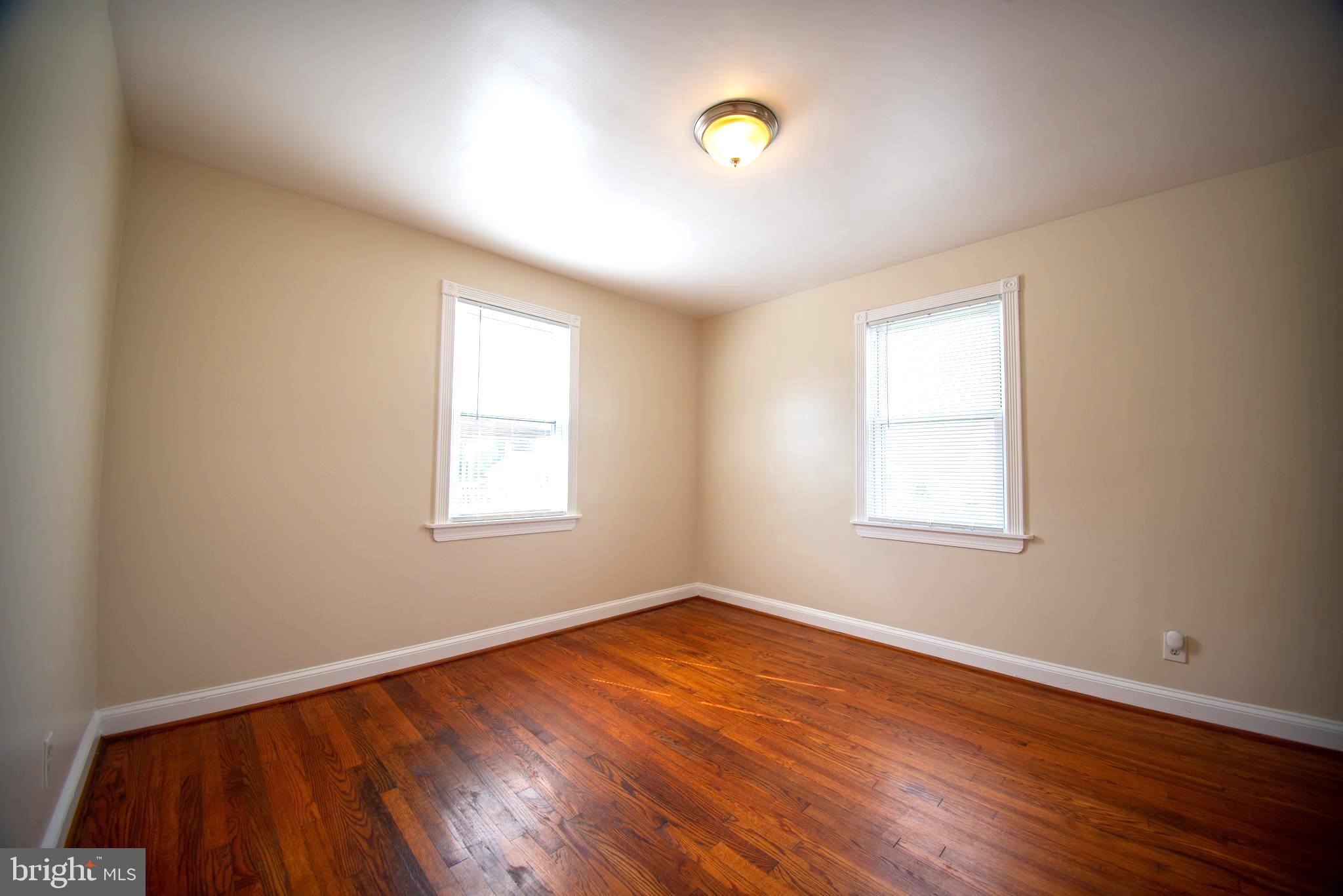 1523 Leslie Road Dundalk, MD 21222 - Photo 10 of 29