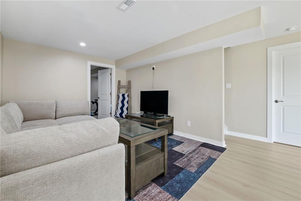 318 Ruth Court Imperial, PA 15126 - Photo 31 of 38