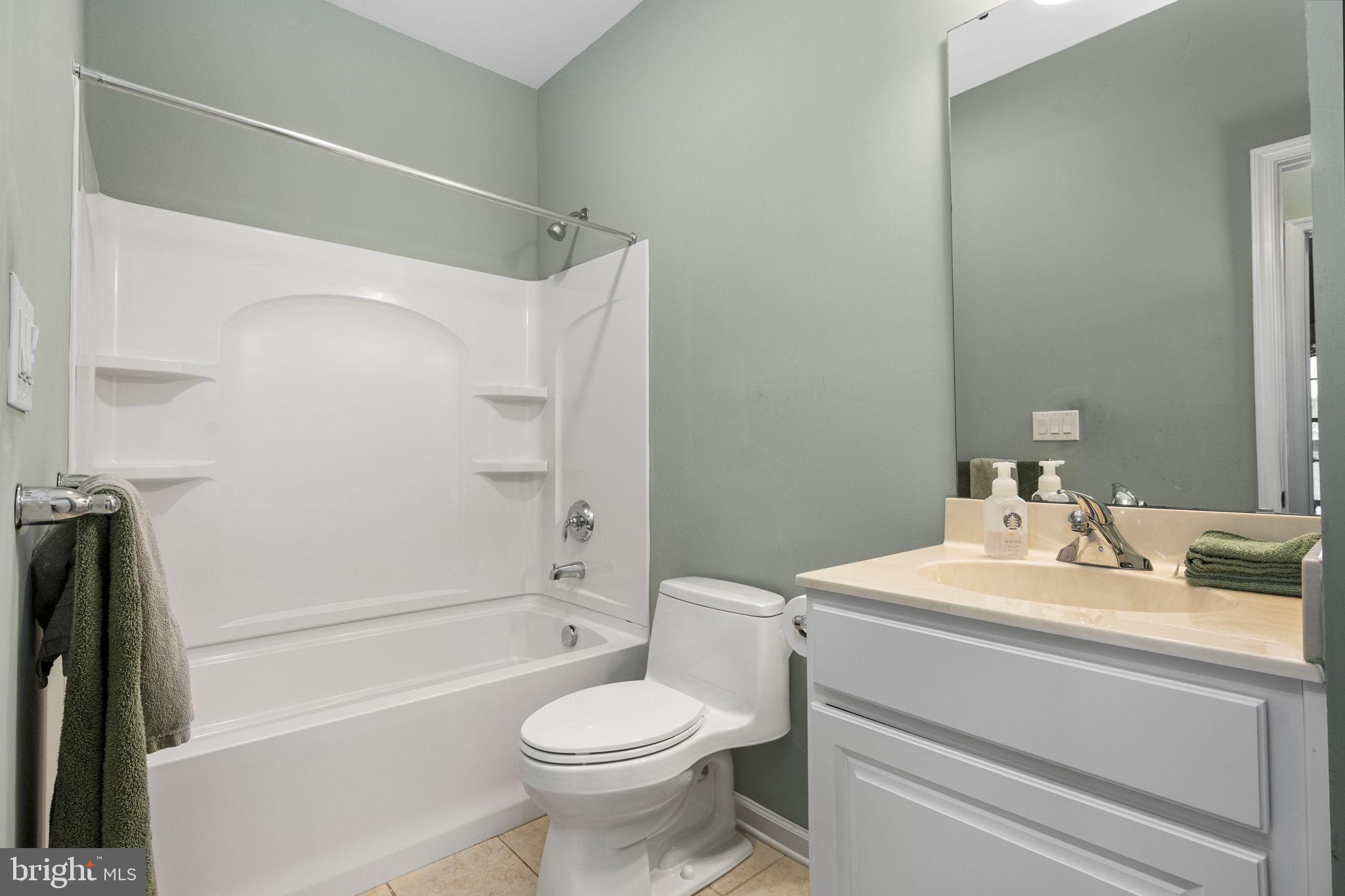 1022 Glory Way Lititz, PA 17543 - Photo 18 of 34