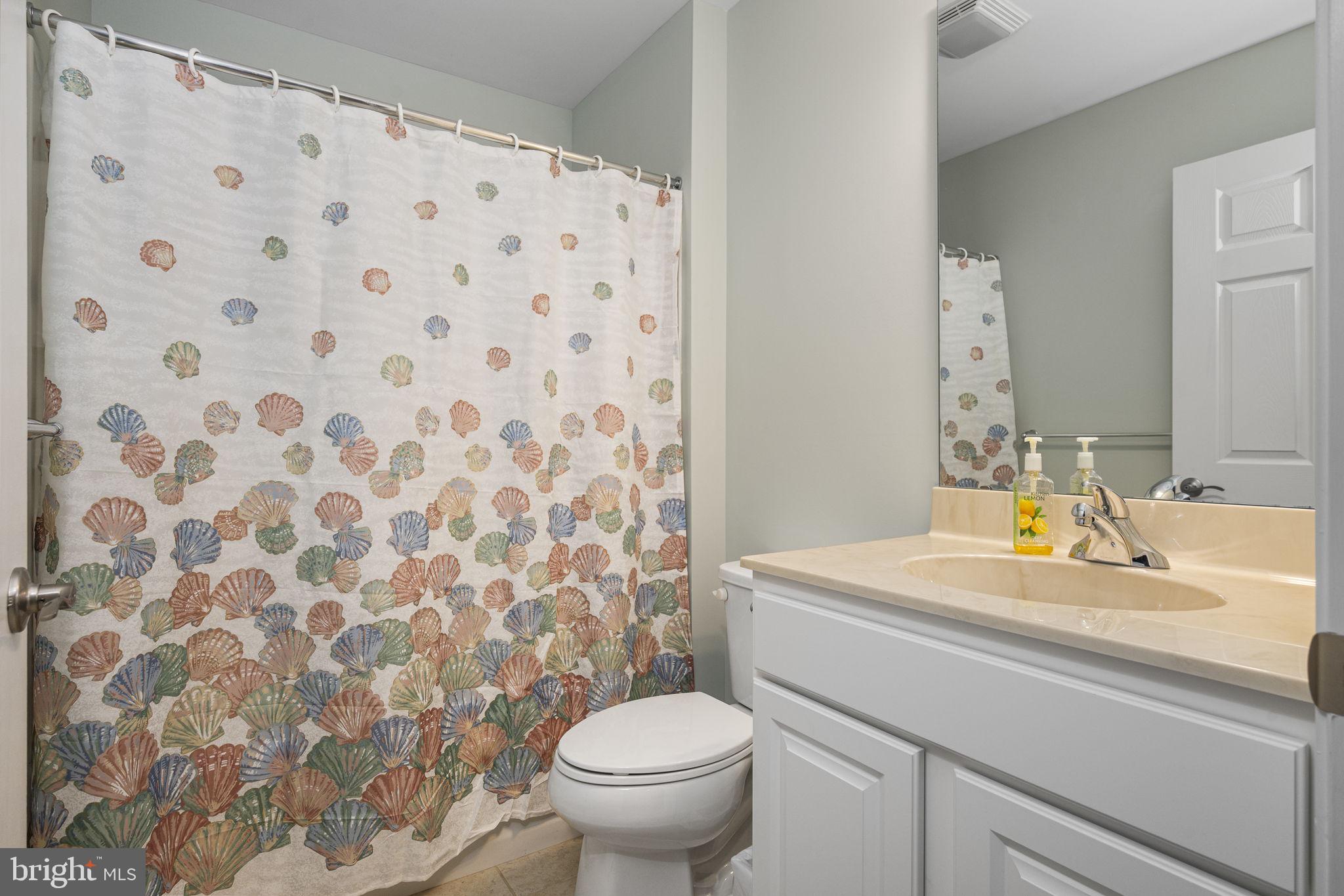 1022 Glory Way Lititz, PA 17543 - Photo 19 of 34
