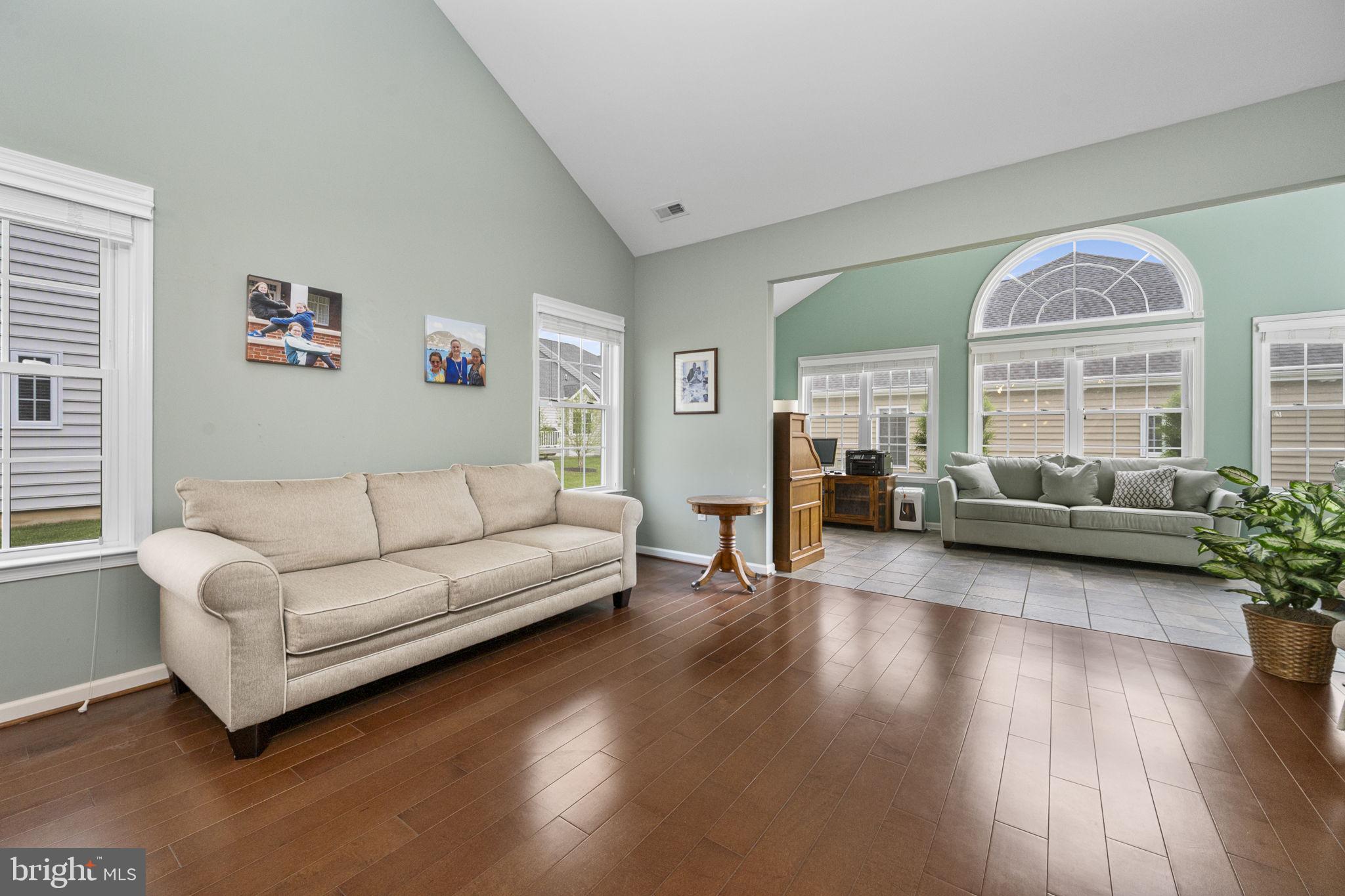 1022 Glory Way Lititz, PA 17543 - Photo 3 of 34