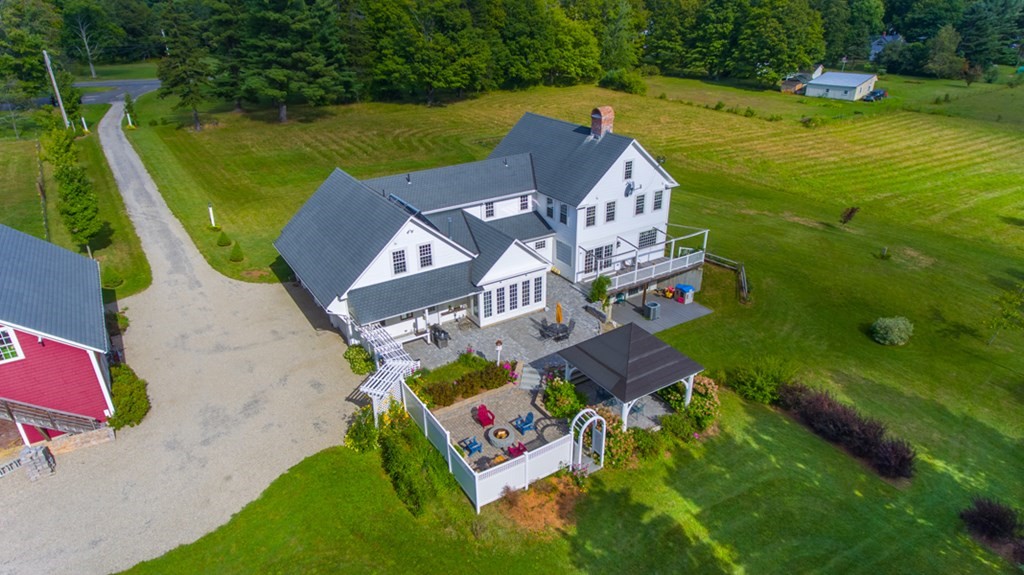 163 Huntington Road Worthington, MA 01098 - Photo 3 of 39