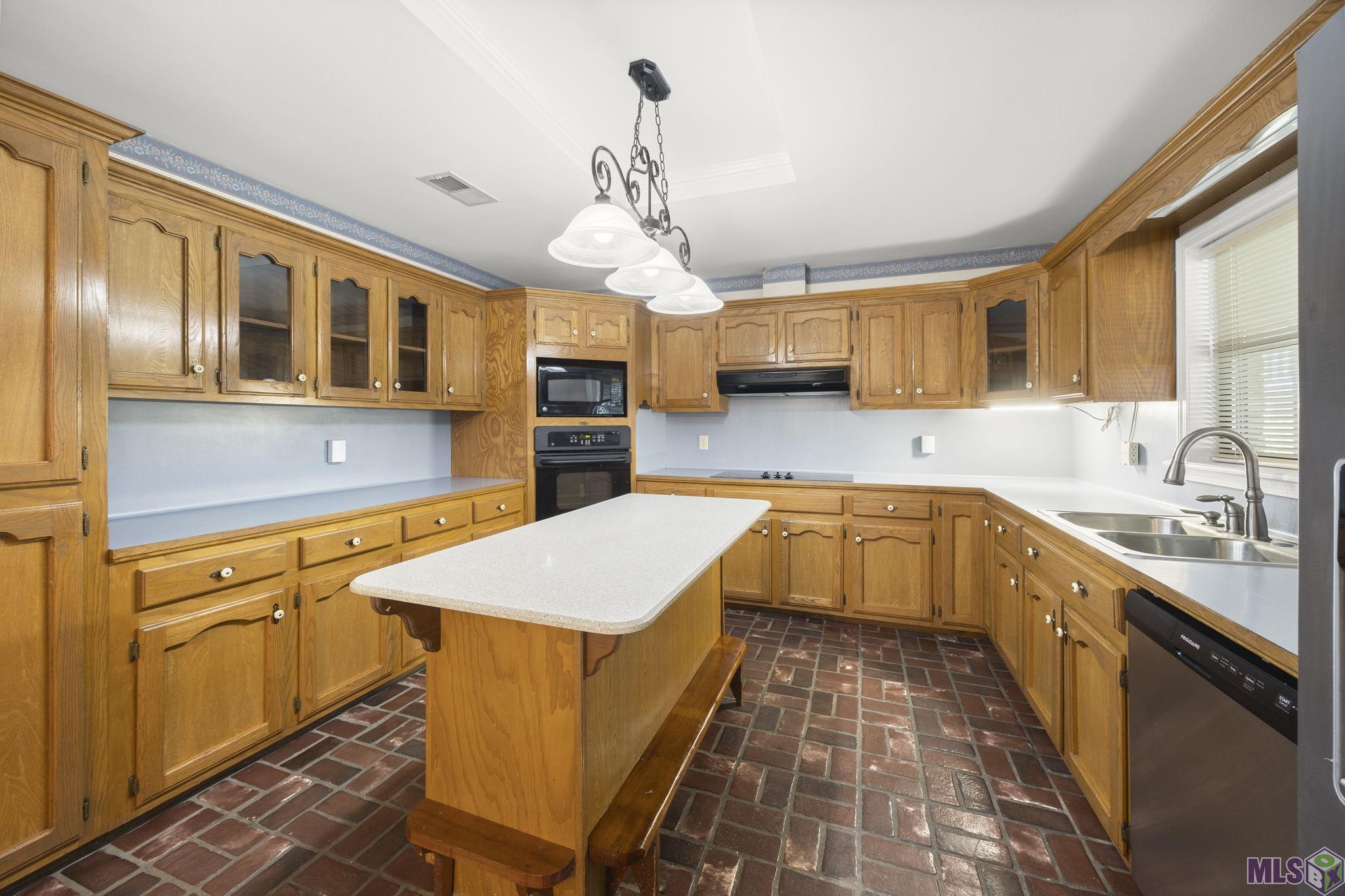 42090 Devall Road Prairieville, LA 70769 - Photo 7 of 28 Gallery Image 7