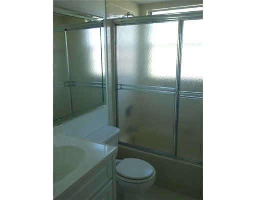1 Brighton A, Unit 1 Boca Raton, FL 33434 - Photo 7 of 11 Additional Photo