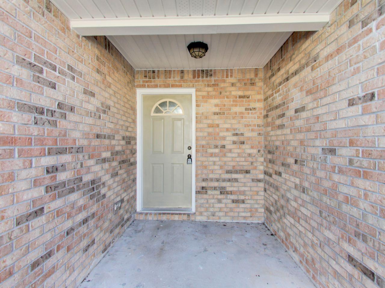 487 Keystone Road, Unit 487 Mary Esther, FL 32569 - Photo 3 of 28 a view of outdoor space