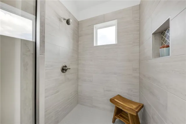 $489,900 | 3310 Hunters Crossing, Bryan, TX 77808