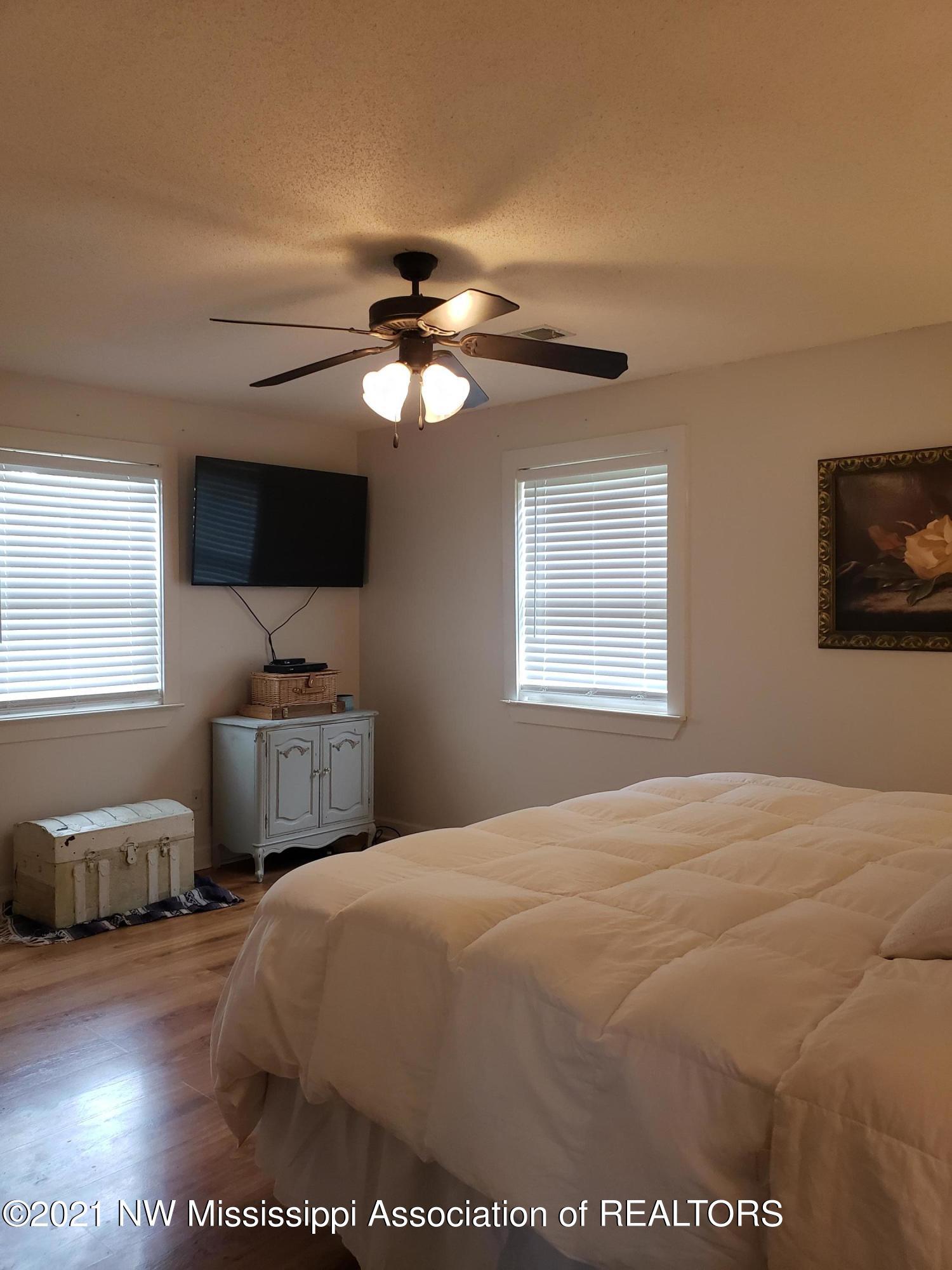 859 South Crockett Road Senatobia, MS 38668 - Photo 54 of 60 20210405_132442