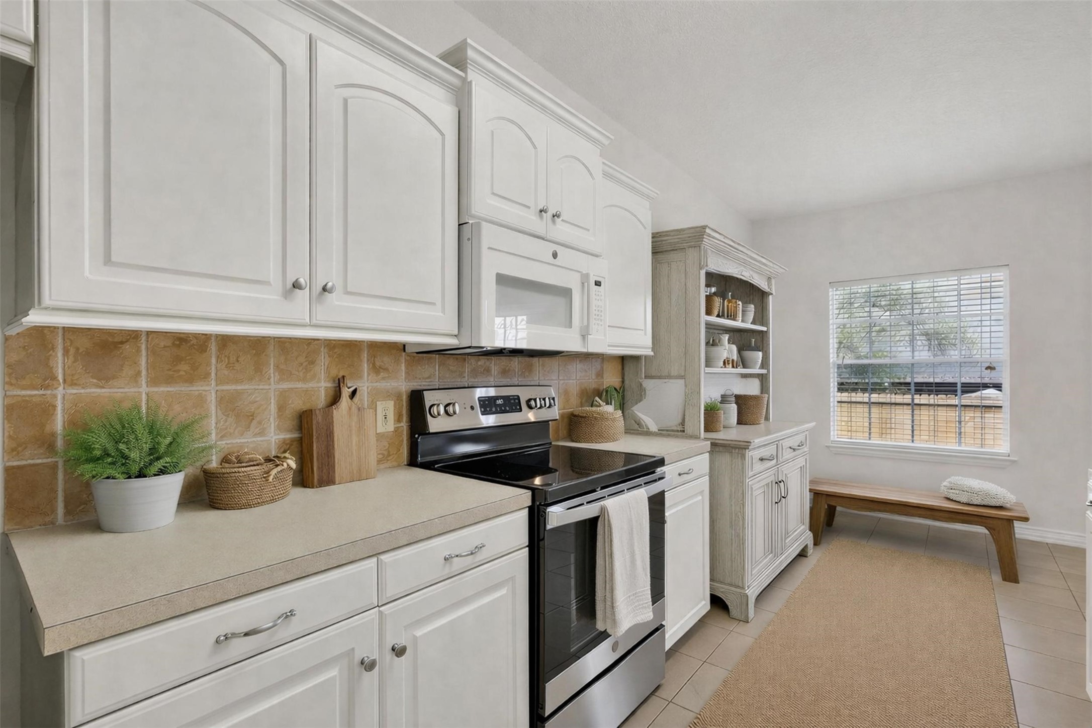 89 Dawns Edge Conroe, TX 77356 - Photo 10 of 46 Picture has been digitally enhanced.