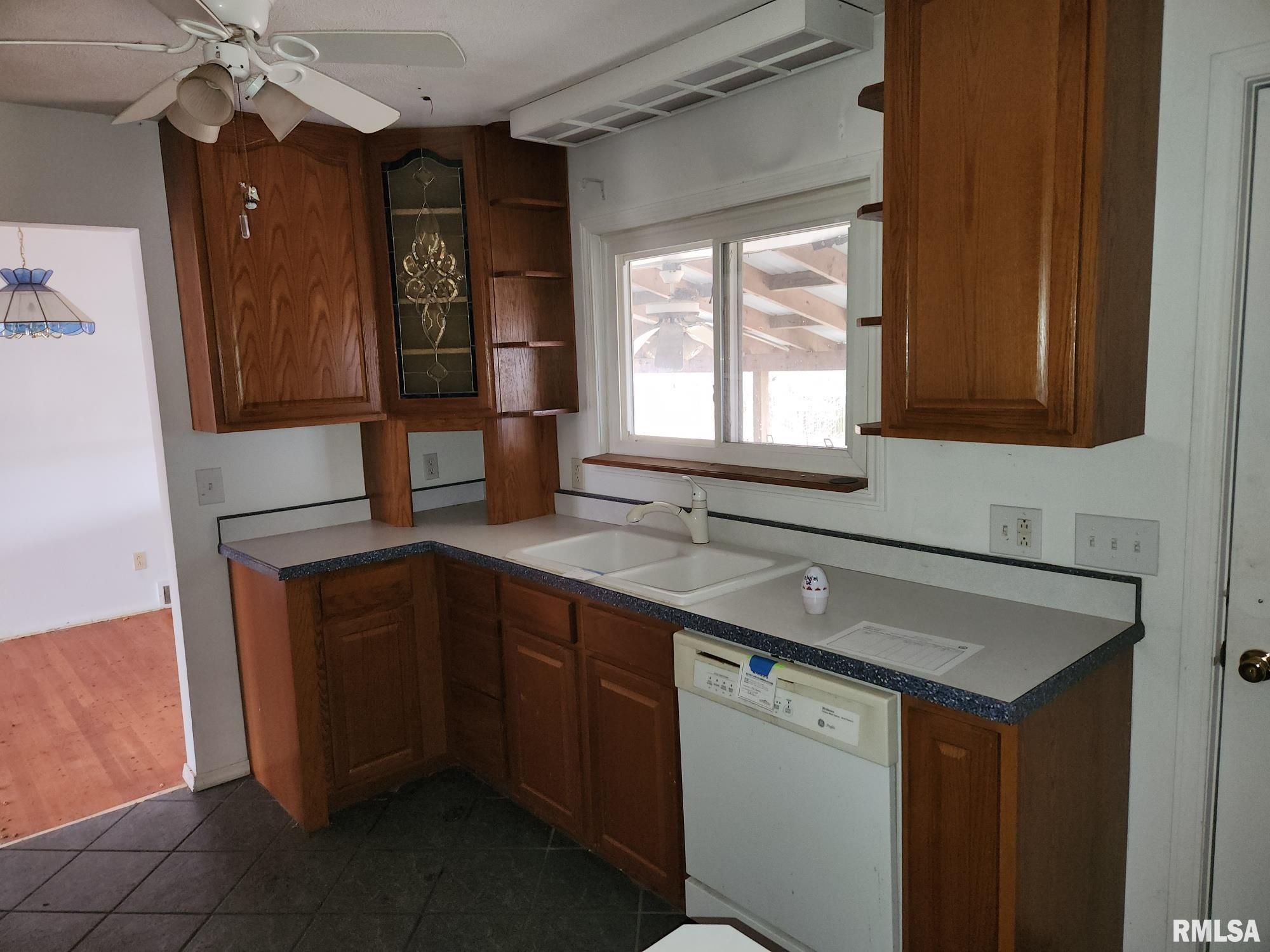 4 Sunset Drive Mount Vernon, IL 62864 - Photo 12 of 34