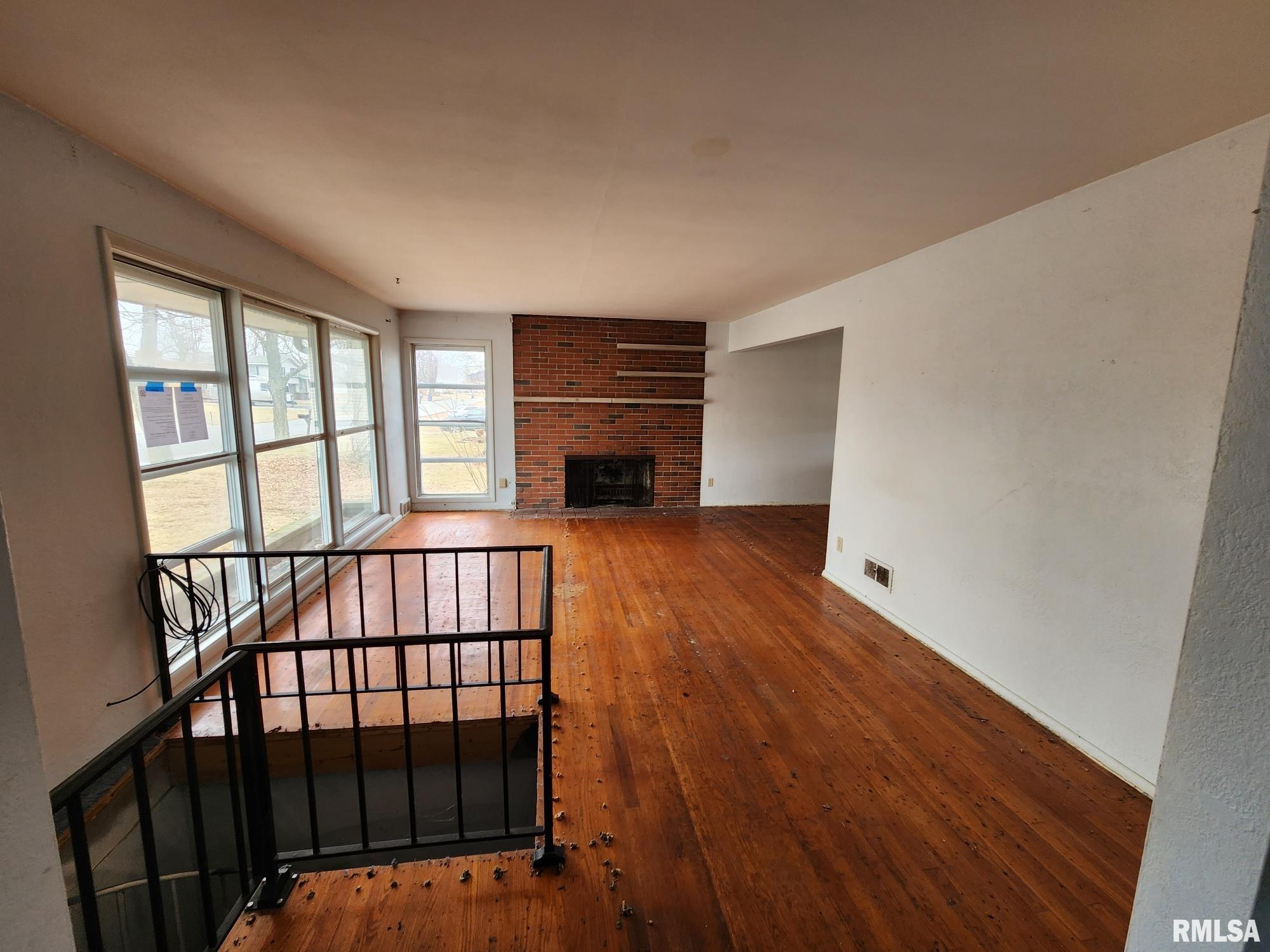 4 Sunset Drive Mount Vernon, IL 62864 - Photo 5 of 34