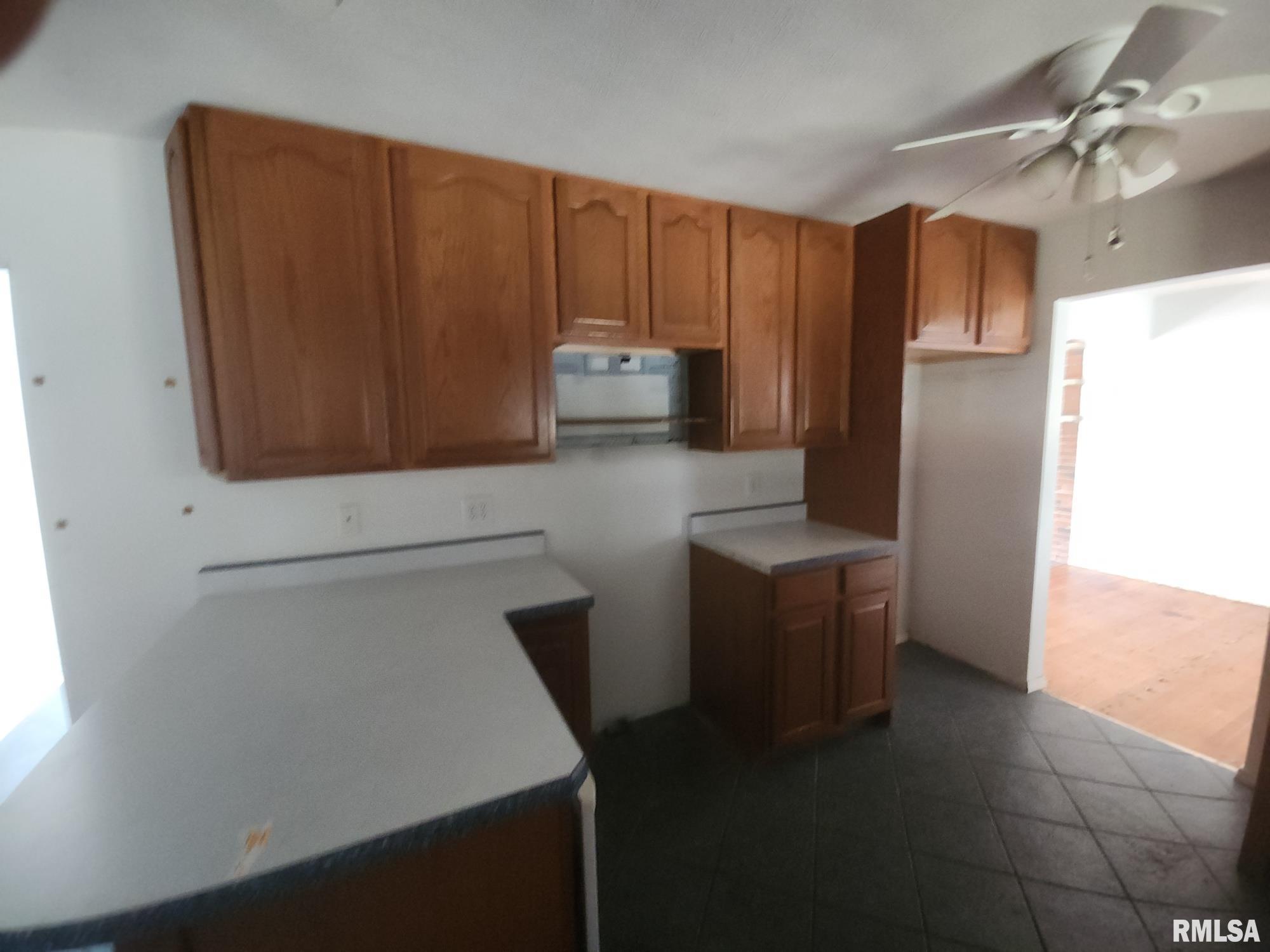 4 Sunset Drive Mount Vernon, IL 62864 - Photo 6 of 34