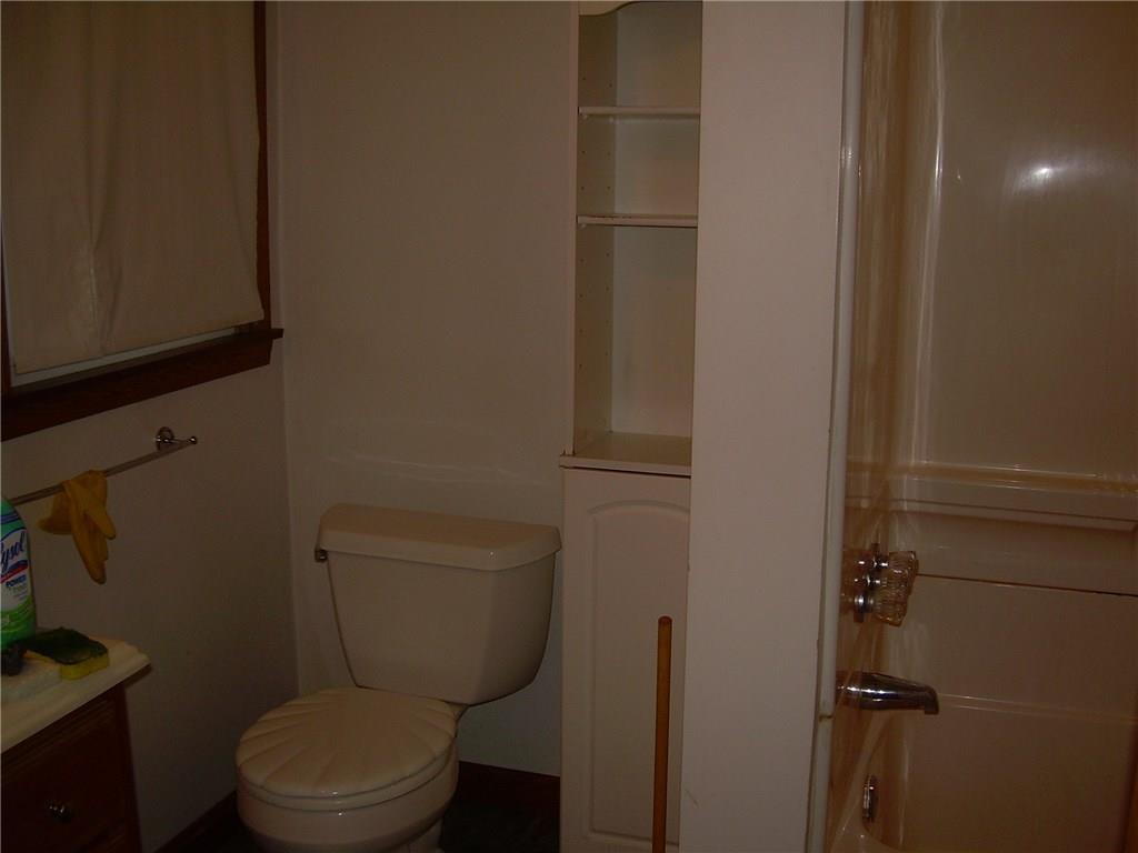 2450 Eastbrook Road New Castle, PA 16105 - Photo 7 of 13 Gallery Image 7