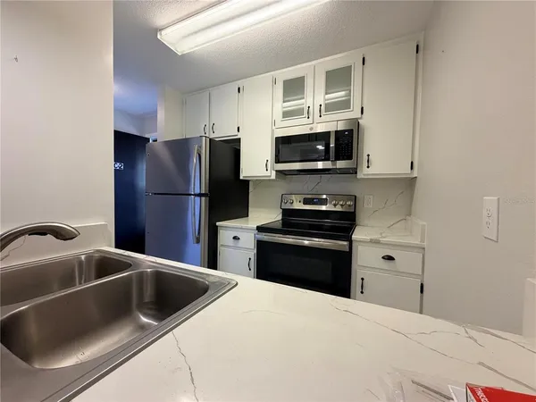 $1,395 | 900 Ave Z Southeast, Unit C2, Winter Haven, FL 33880