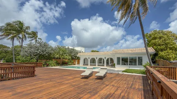 $35,000 | 1690 Daytonia Road, Miami Beach, FL 33141