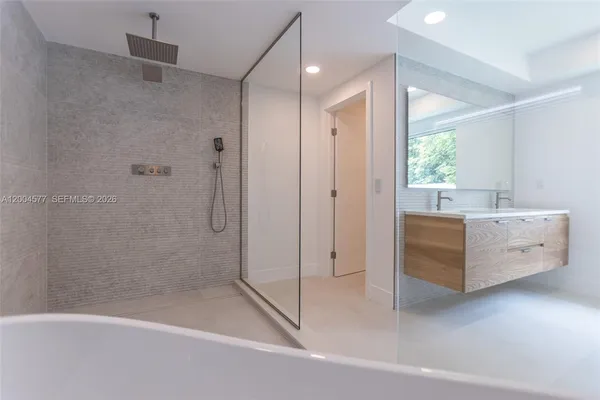 $35,000 | 1690 Daytonia Road, Miami Beach, FL 33141