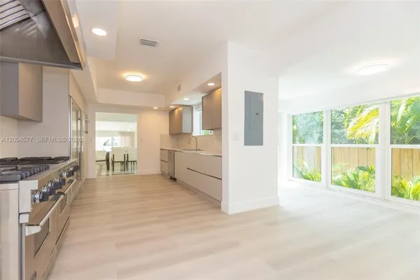 $35,000 | 1690 Daytonia Road, Miami Beach, FL 33141