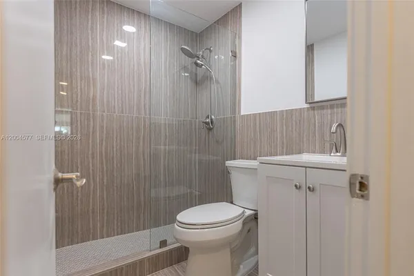 $35,000 | 1690 Daytonia Road, Miami Beach, FL 33141