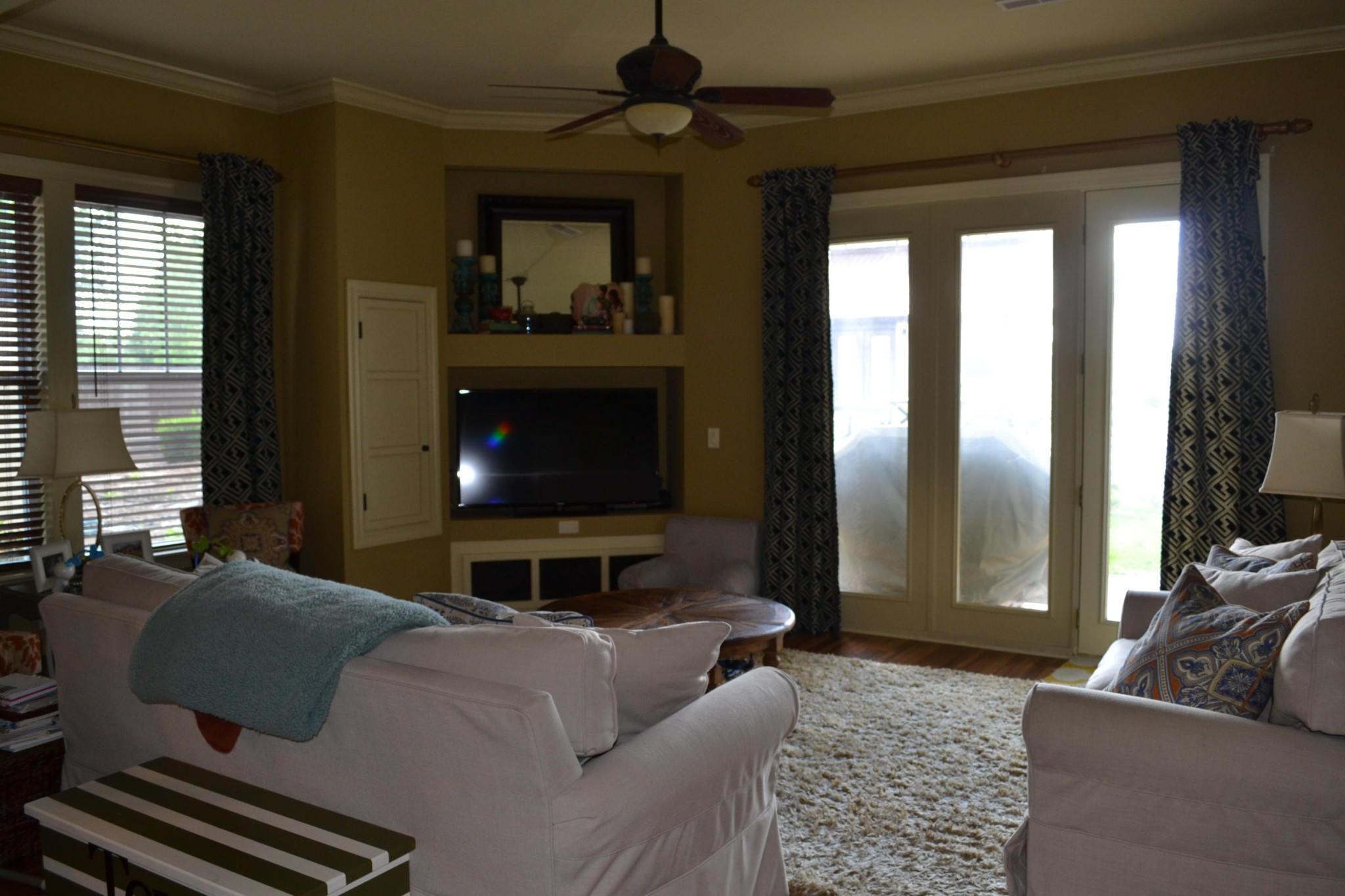 2306 Deep Draw Road Crossville, TN 38555 - Photo 26 of 40 a living room with furniture and a flat screen tv